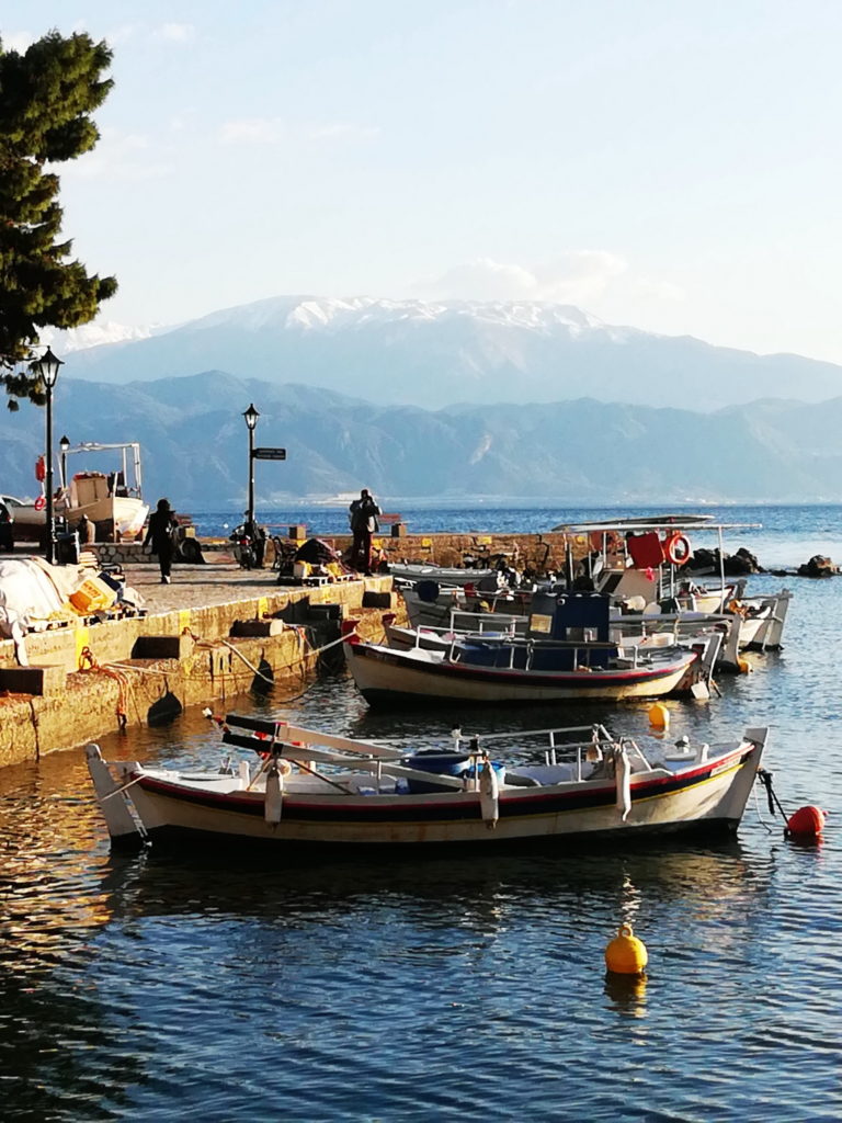 Fishing villages like Chania bot the northern coast of the Gulf of Corinth