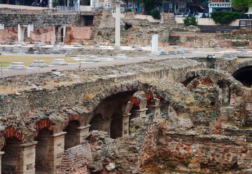 Museums in Thessaloniki: Shops and arcade of the Roman Agora 