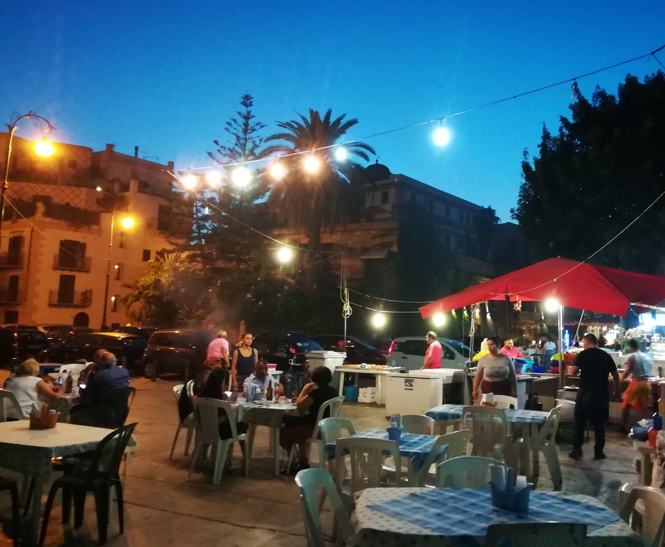 What to Eat in Palermo - Try Stigghiola at the Street cantinas near the Paizza Kalsa