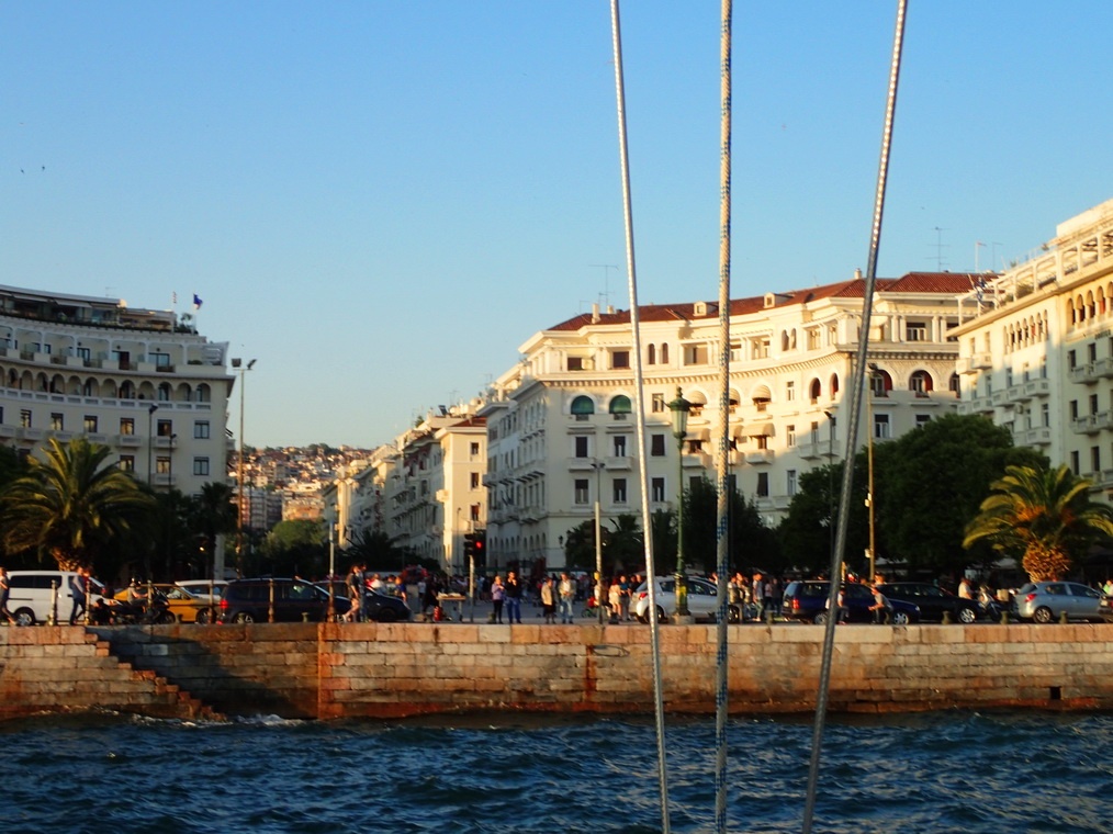 A cocktail cruise of one of the top 10 locals' favorite activities in Thessaloniki