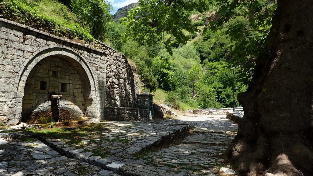 A fountain on the kalderimi leading to Syrrako