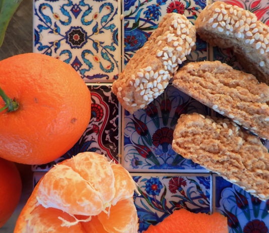 Ladokouloura - Vegan Cretan Sesame and Orange cookies with Olive Oil