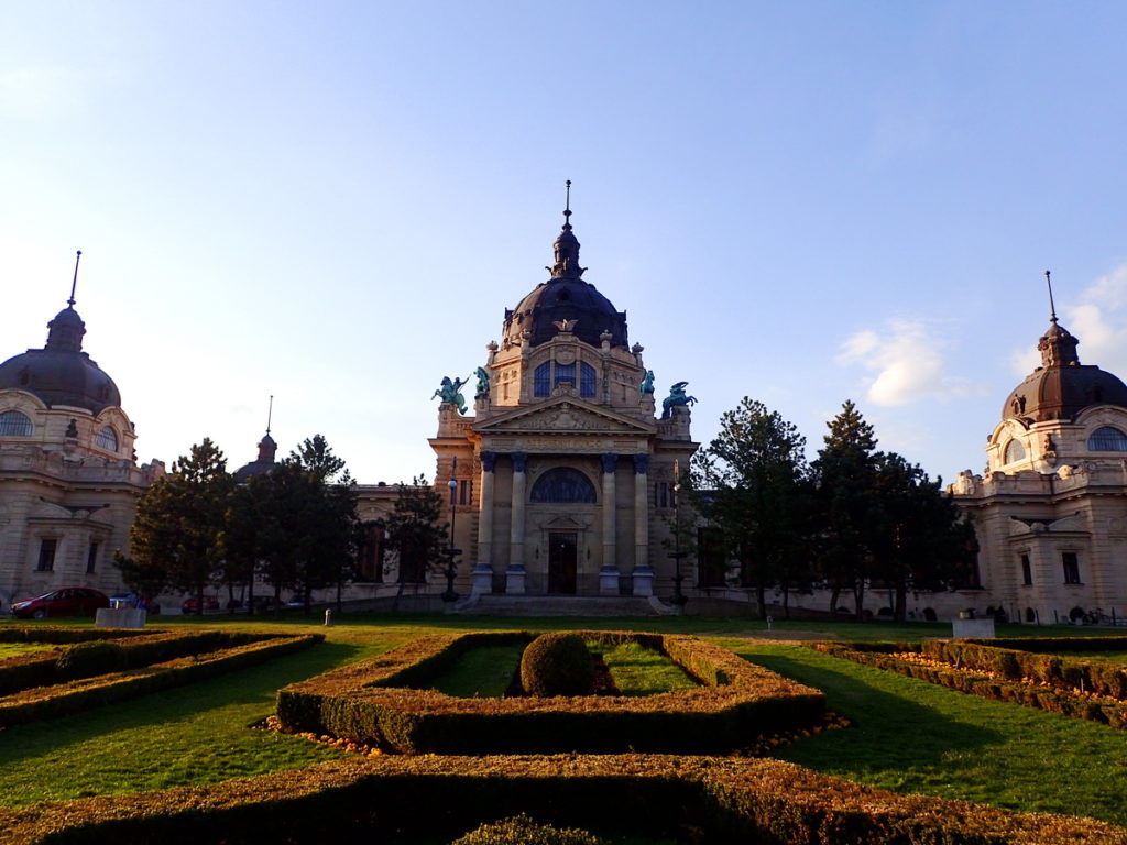 The Palatial Neo-Baroque Széchenyi Baths are an essential stop on 2 or 3 days in Budapest